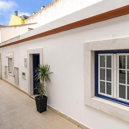 Whome Urban Escape: 1-Br W/Mezzanine Near Campo Ourique Lisboa Dış mekan fotoğraf
