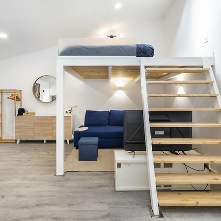 Whome Urban Escape: 1-Br W/Mezzanine Near Campo Ourique Lisboa Dış mekan fotoğraf