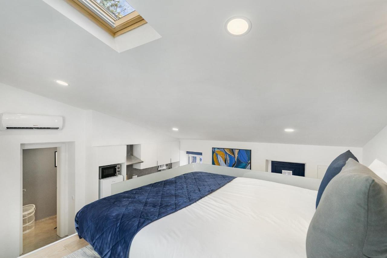 Whome Urban Escape: 1-Br W/Mezzanine Near Campo Ourique Lisboa Dış mekan fotoğraf
