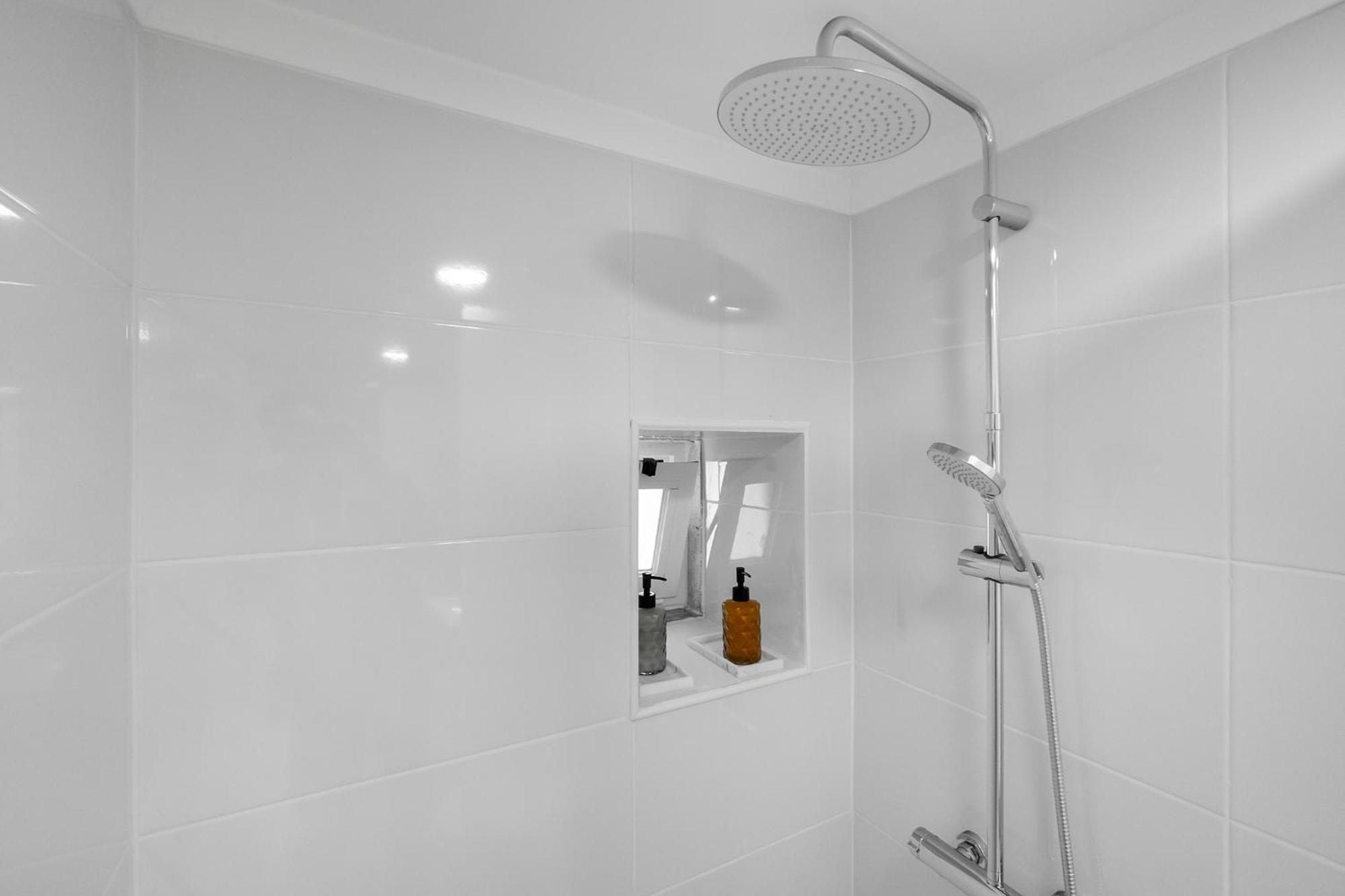 Whome Urban Escape: 1-Br W/Mezzanine Near Campo Ourique Lisboa Dış mekan fotoğraf